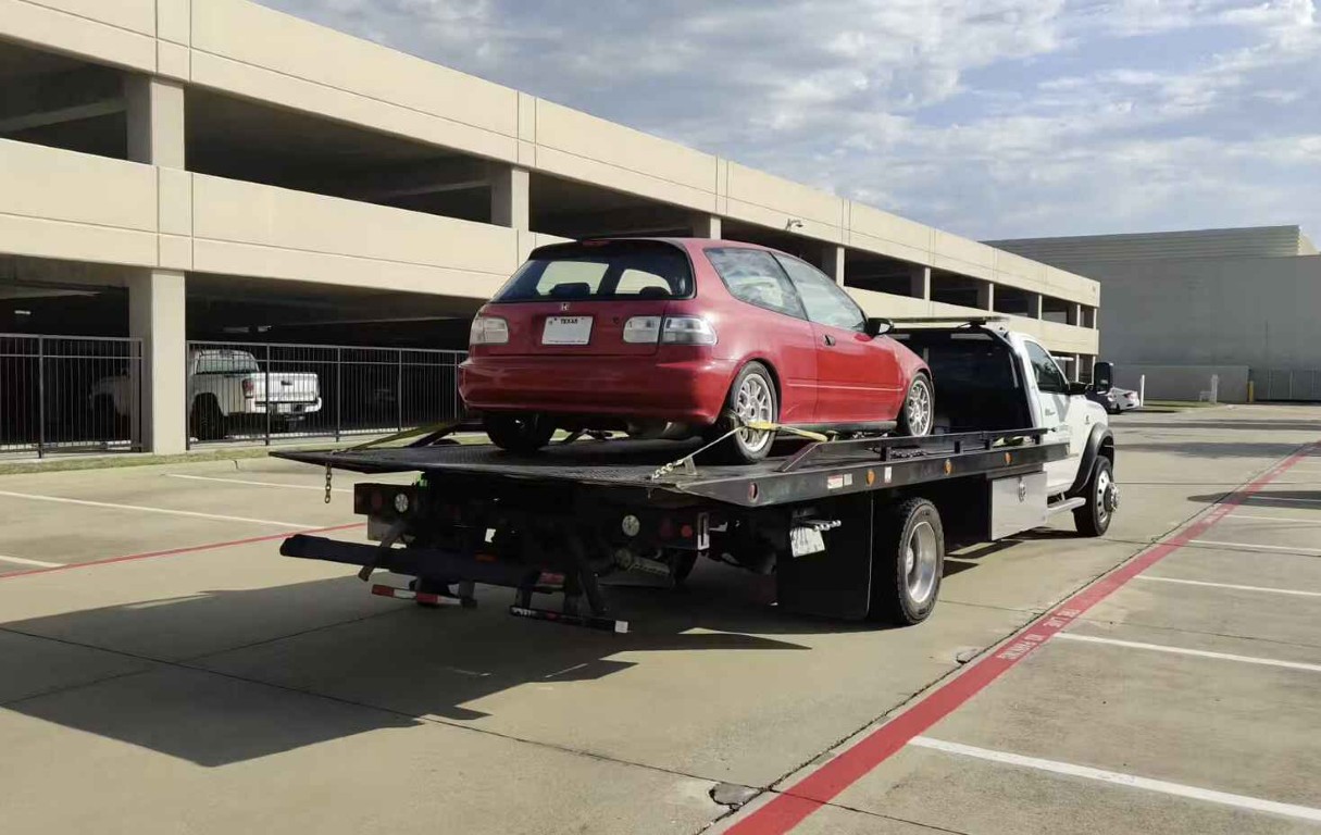 Heavy-duty towing service for large vehicles in Calexico, CA